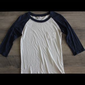 Quarter Sleeve Pocket Tee